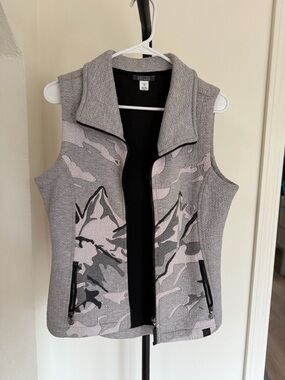 Dolcezza Zip Vest Gray Textured Mountain Print Size Medium
